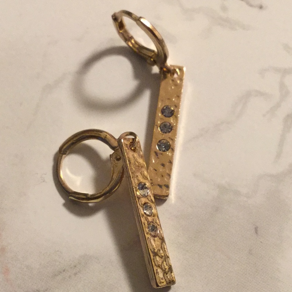 Like New VTG Anthro Hammered Gold Earrings